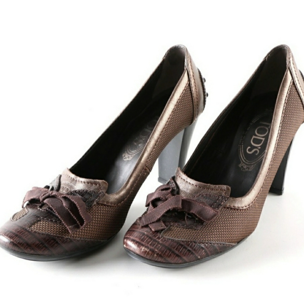 Tod's heels excellent condition!! A must s…